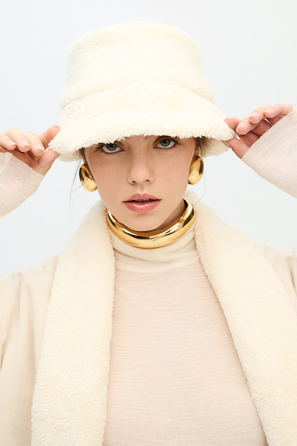 IKIKIZ women's sherpa hat