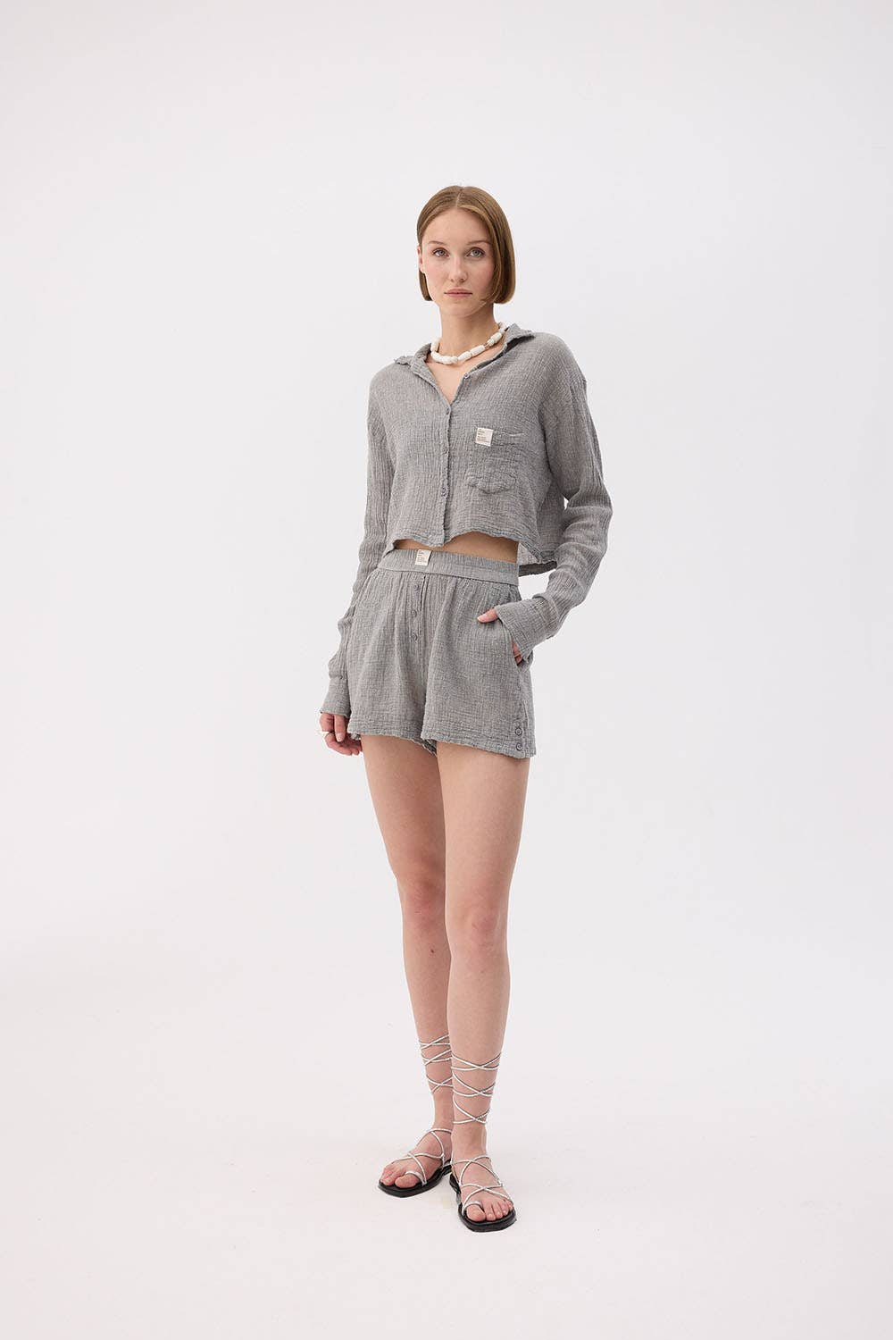 Graue Crinkle-Shorts (3481) 30% Leinen 70% Baumwolle