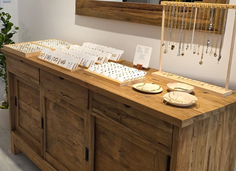 FEIN Jewelry pieces displayed at Fulmarix Vienna store