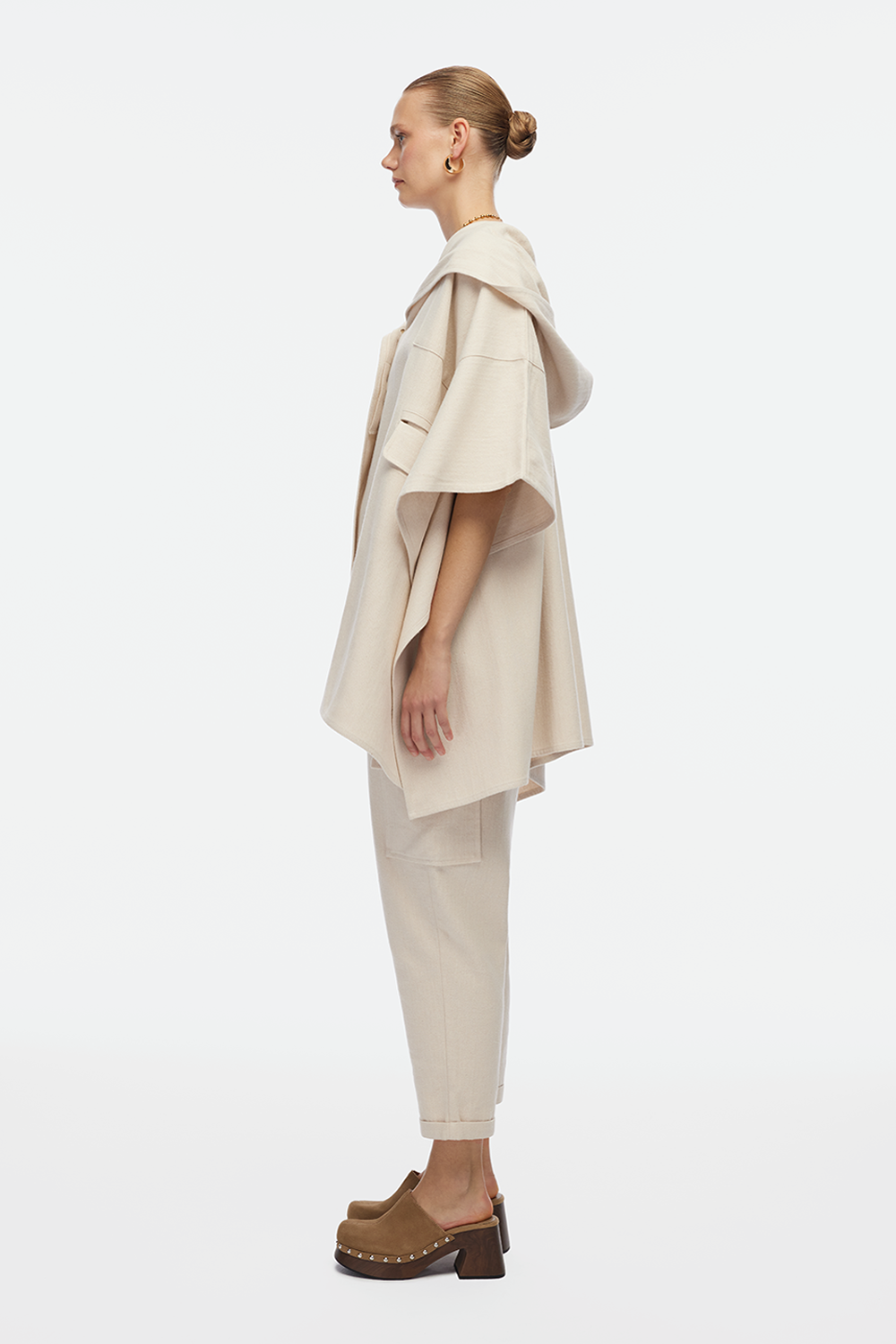 IKIKIZ women's cream cotton herringbone poncho, side view