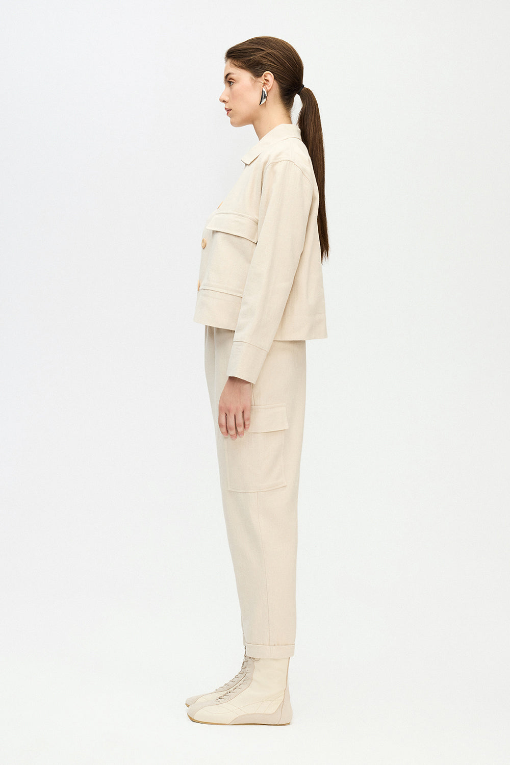 IKIKIZ women's cream herringbone short jacket side view