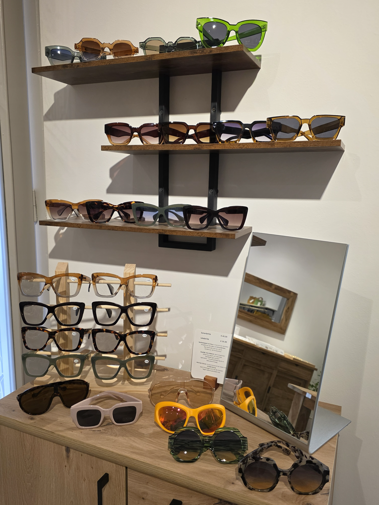 ROEE sunglasses and fashion reading glasses at Fulmarix Vienna store